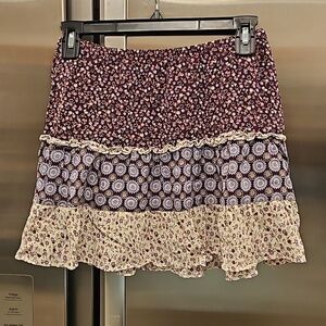 💕LUCY LOVE💕 Free & Easy Mini Skirt ~ Multi- Color Floral Print Medium